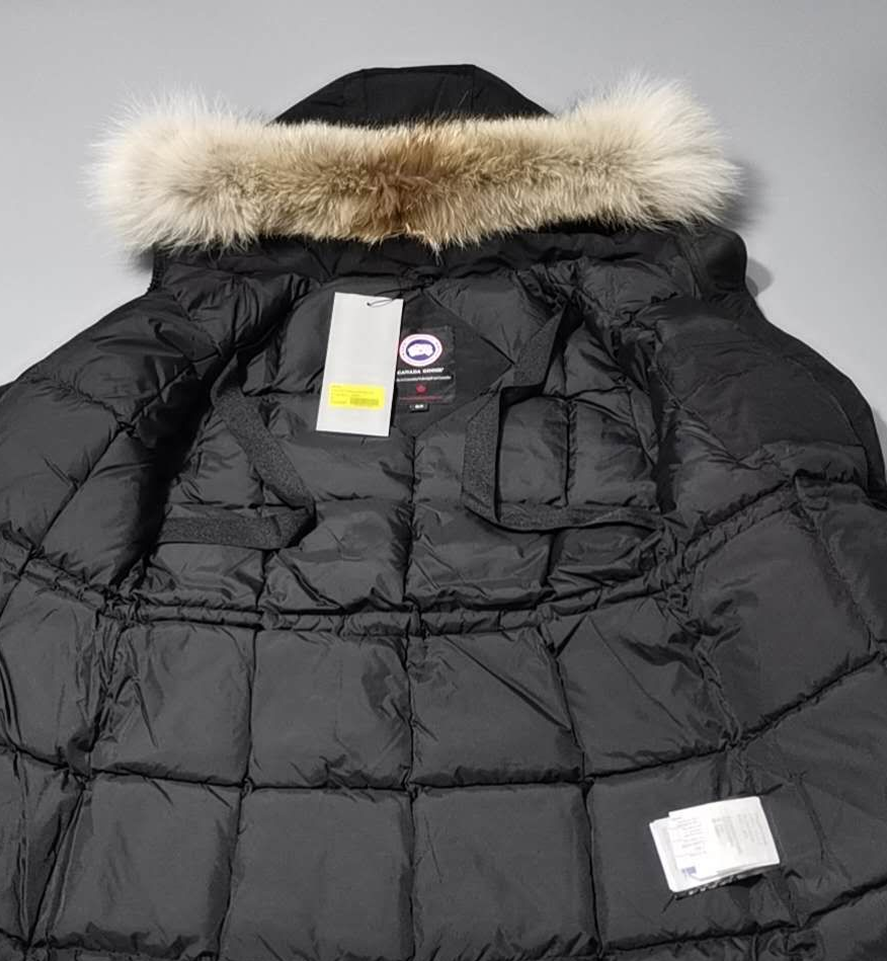 Canada Goose Vendor