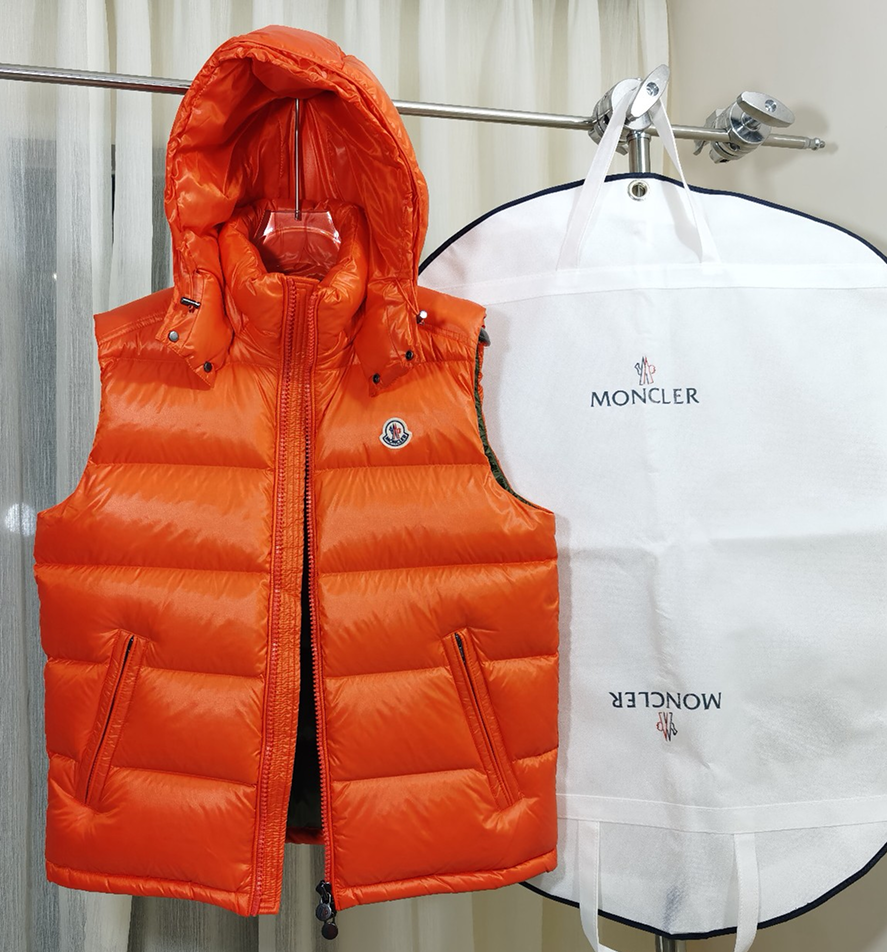 Moncler Vendor