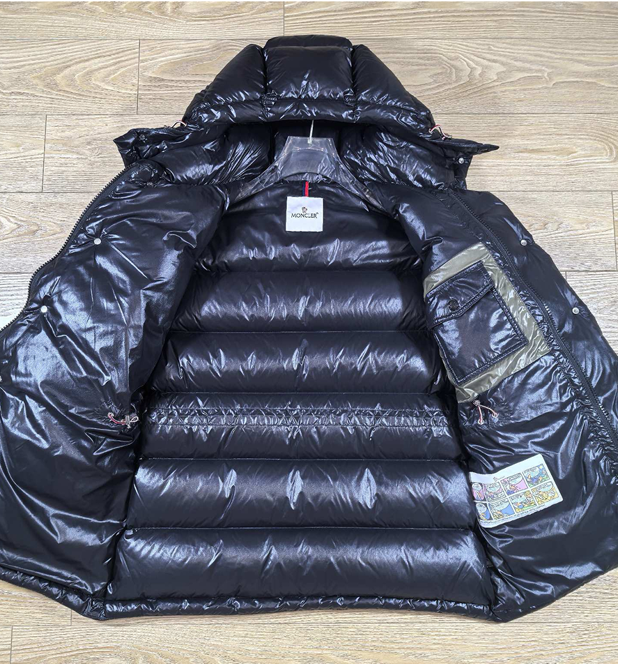 Moncler Vendor